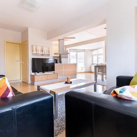 Spacious In The Center Apartment
